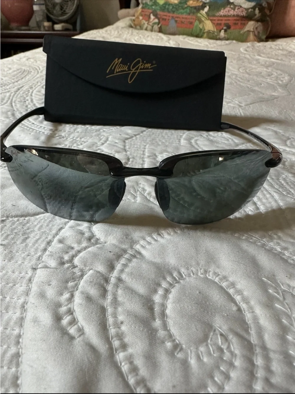 Maui Jim Black Sunglasses Case with Gold Script Logo